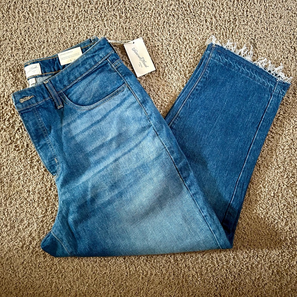NWT | Universal Threads Women’s Blue Vintage Straight Jeans 14W - Picture 3 of 4